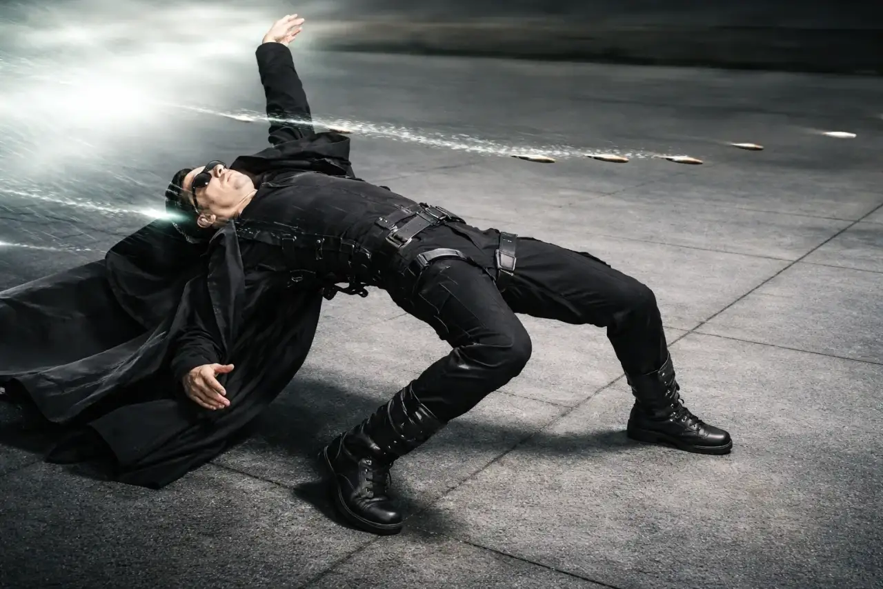 Artificial memory system that connects data and decisions in a coherent and continuous way.