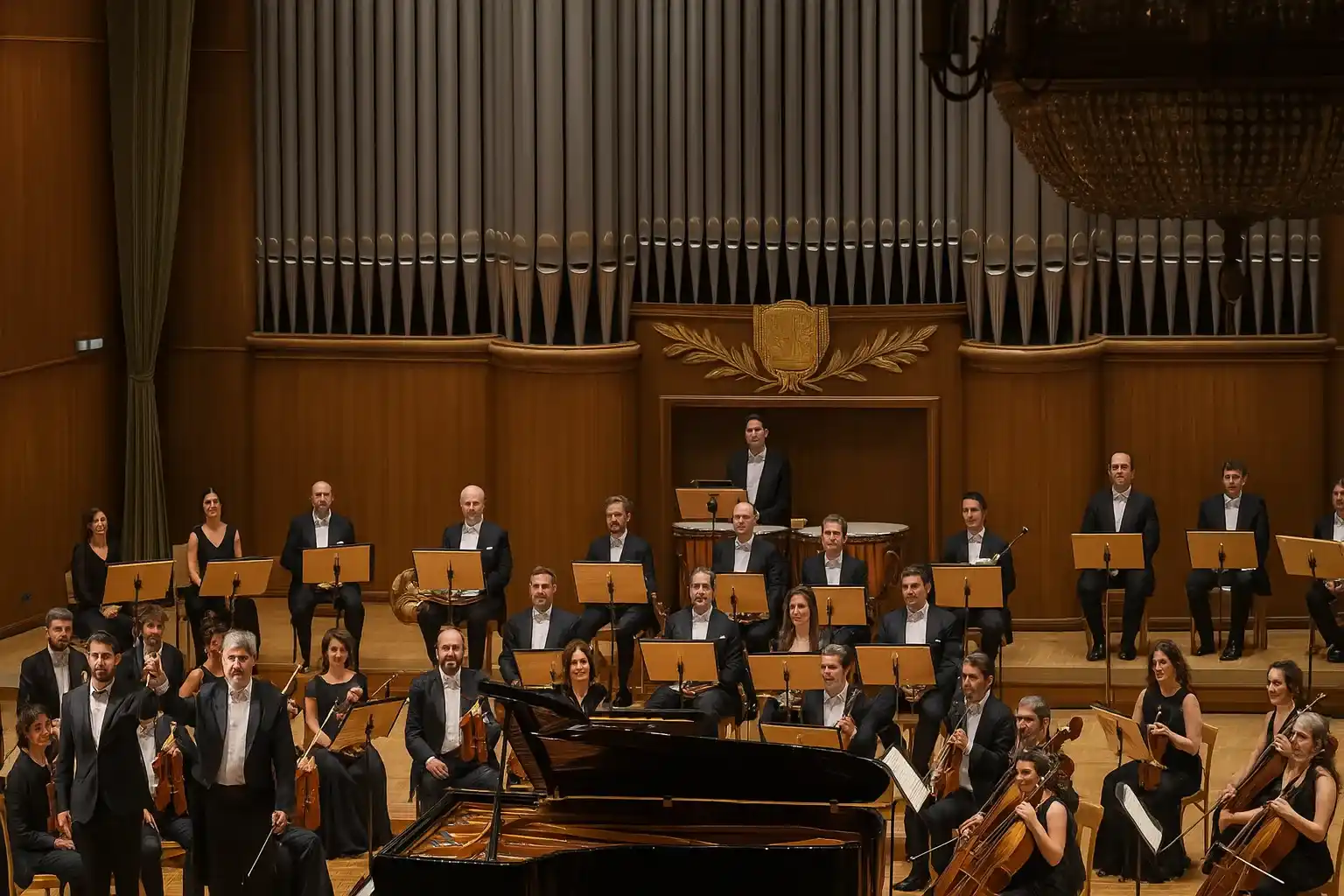 The Vue JS structure is harmonious but fragile when the app exceeds 200 active components.